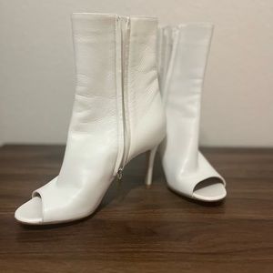 Gianvito Rossi Women White Leather Peep toe ankle Boots